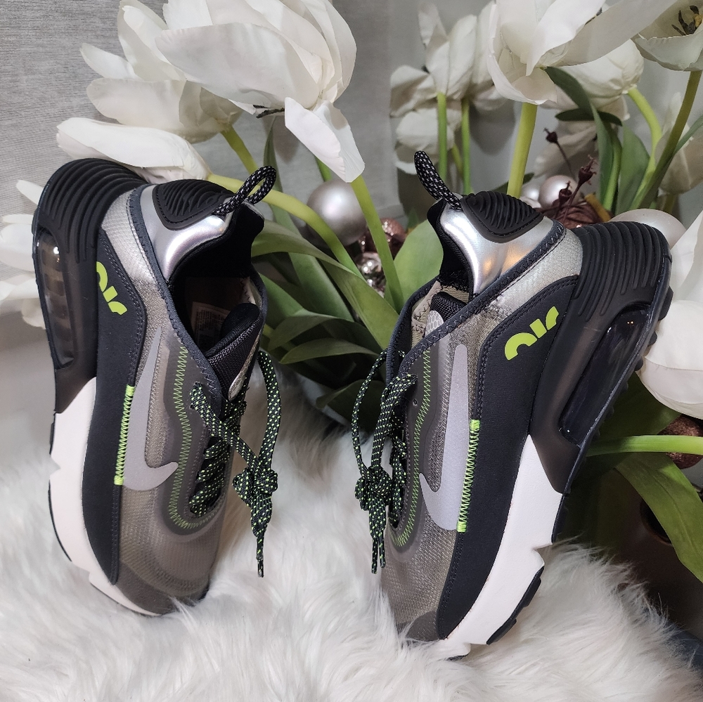 Nike 3M X NIKE AIR MAX 2090 REVEALED Mens8.5/Women10 new